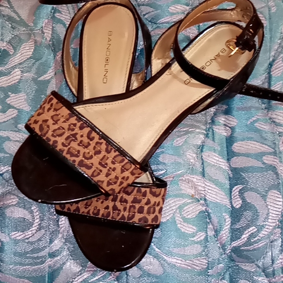 sandals - Picture 5 of 5